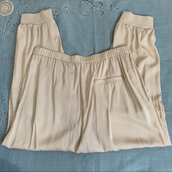 Dorothee Schumacher cream satin jogger pants - Picture 5 of 16